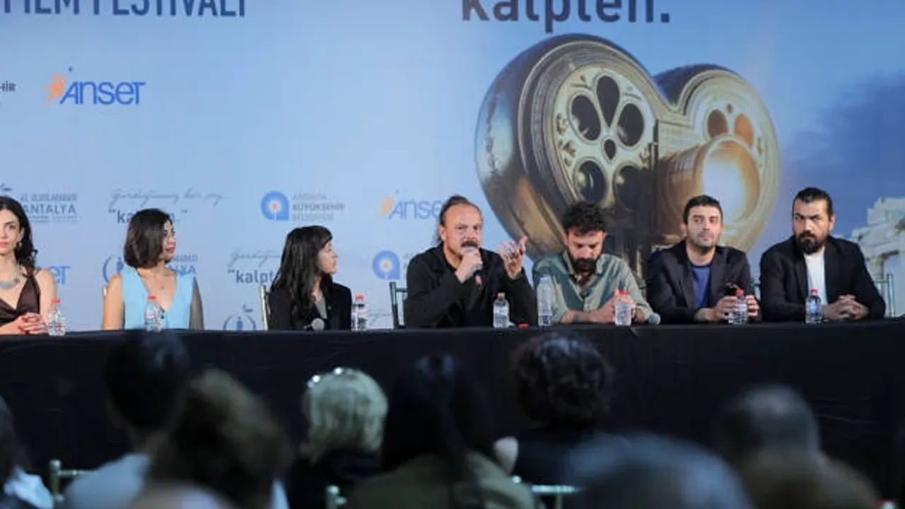 Altın Portakal'da beyazperdeye hayatta kalma hikayeleri yansıdı