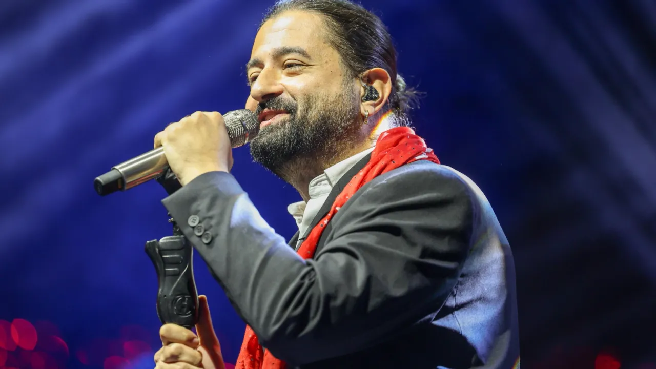 İstanbul Bakırköy'de Cumhuriyet coşkusu Koray Avcı konseri ile taçlandı