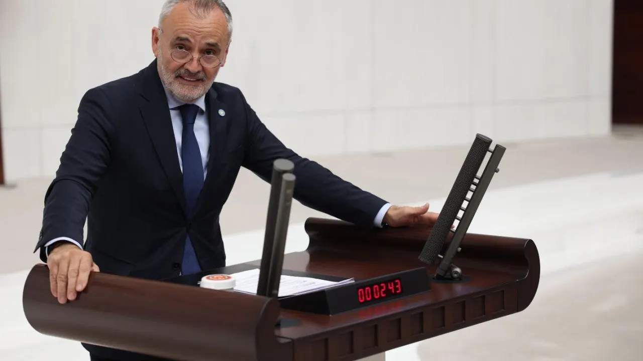 İYİ Partili Milletvekili Akalın'dan dış politika eleştirisi