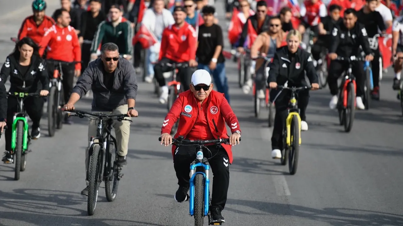 Kayseri 'Cumhuriyetin Gücüyle' pedalladı