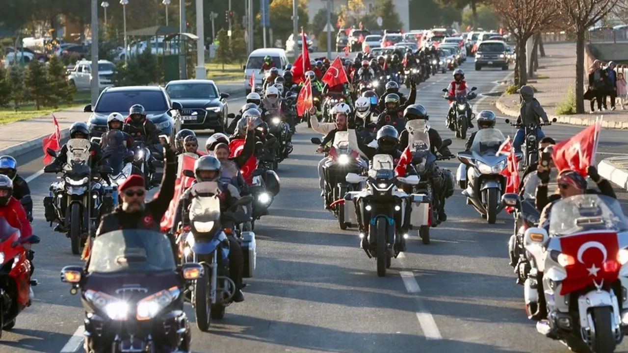 Kayseri Kocasinan'da 'Ay Yıldız Turu'