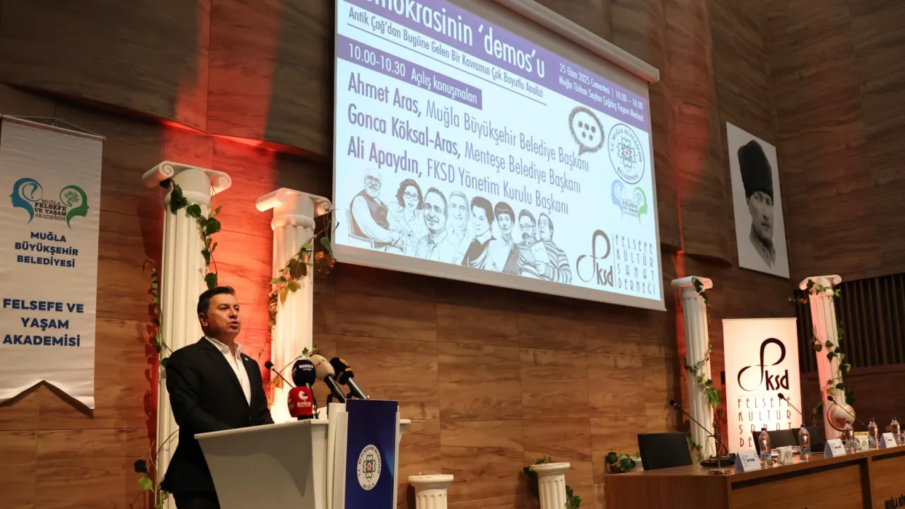 Muğla'da demokrasi ve felsefe buluştu