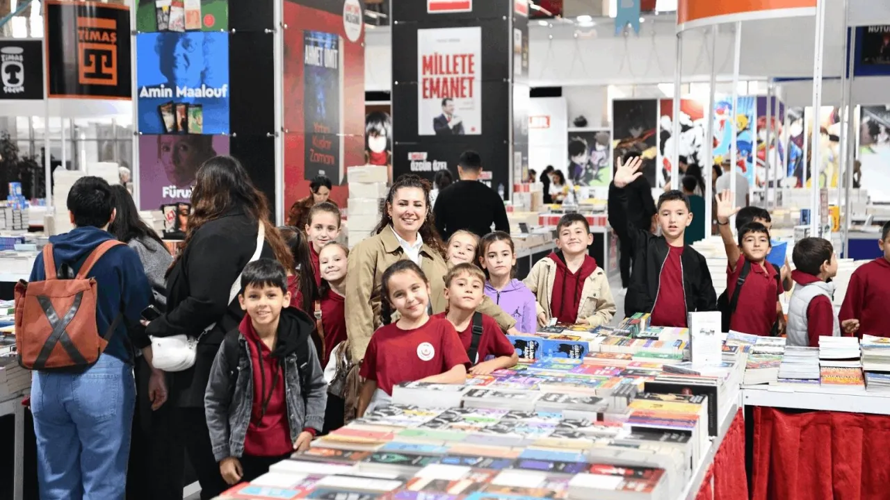 Öğrencilerden kitap fuarına tam not
