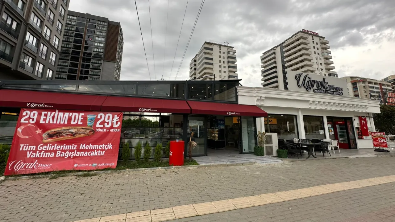 Uğrak Döner'den 29 Ekim Cumhuriyet Bayramı'na özel anlamlı kampanya