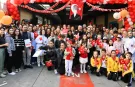 Beşiktaşlı sporcu ve ünlülerden çocuklara moral veren ziyaret