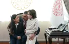 Cumhurbaşkanı Erdoğan ile şarkı söylemişlerdi... Bakan Tekin o çocukları ağırladı