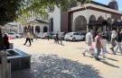 Düzce'de burası cami avlusu mu, otopark mı?