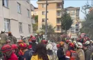 Maltepe'de çöken binadan 10 kişi kurtarıldı, 1 ölü