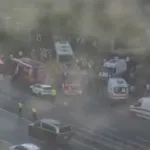 İETT otobüsü duvara çarptı! 2 ölü, 16 yaralı!