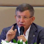 Davutoğlu hakkında 'Cumhurbaşkanına hakaret' iddiasıyla soruşturma