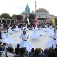 YAŞAM