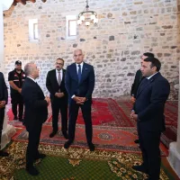 YAŞAM