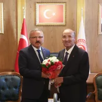 SİYASET
