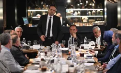 BUYSAD'da bayrak değişimi