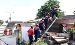 Bursa Osmangazi'de liselilerden nefes kesen tatbikat
