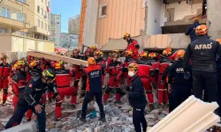 Gebze enkazında kurtarma sürüyor! 18 yaşındaki Dilara sağ kurtarıldı, 2 çocuk hayatını kaybetti