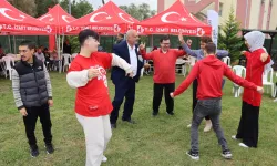 İzmit'te otizmli bireyler sonbahar şenliğinde buluştu