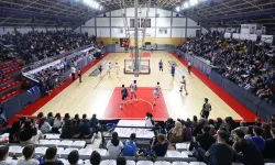 Sakarya evinde Daçka'yı ağırlıyor