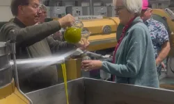 Alman çiftçiler Ayvalık zeytinyağına hayran kaldı