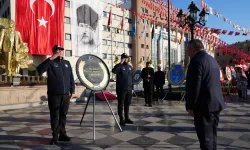 Ankara Keçiörenliler Ata'ya saygı için meydanda buluştu