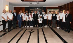 ASKİ'li sporculardan Başkan Yavaş'a ziyaret