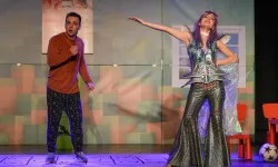 Baloncukların büyüsü Maltepe'de minikleri neşelendirdi