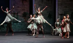 Denizli'de Opera ve Bale Günleri 'Kuğu Gölü' ile görkemli final yaptı