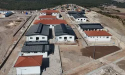 Hayvan Bakımevi Ve Doğal Yaşam Alanı yükseliyor