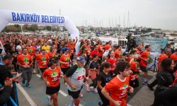 İstanbul Bakırköy'de öğretmenler günü için 2 bin 800 kişi koştu