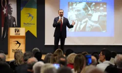 İstanbul Beylikdüzü'nde 'Atatürk ve Cumhuriyet' söyleşisi