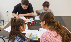 İzmir'de 'Renkli Harfler' projesinde ders zili çaldı