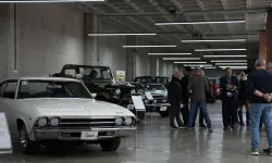 Klasik otomobil müzayedesine yoğun ilgi