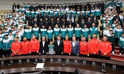 Konya'da Başkan Kılca'dan, futbol takımlarına destek