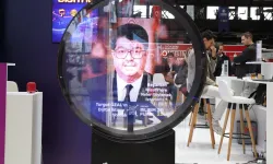 Turgut Özal hologram yöntemiyle Kocaeli Bilişim Fuarı'nda