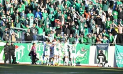 Bursaspor Başkanı Enes Çelik'ten sert tepki: Irkçı paylaşımlar için hukuki süreç başlattık