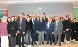 Kayseri milletvekili Cıngı üniversitelilerle buluştu