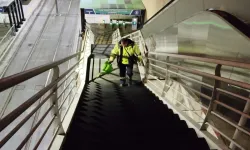 Kocaeli'de üst geçitlere buzlanma müdahalesi