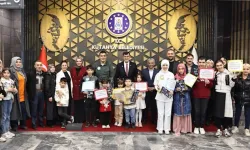 Kütahya'da Başkan Kahveci, özel öğrencileri ağırladı