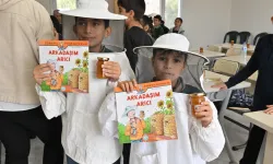 Manisa'da miniklere arıların dünyası tanıtılıyor