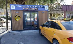 Muğla Büyükşehir'den yerli üretim taksi durakları