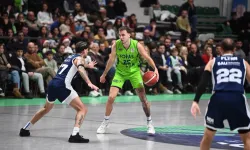 Tofaş Kolej'i finalde geçti