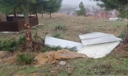 Bilecik Pazaryeri fırtınaya teslim oldu