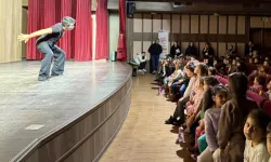 Bursa İnegöl'de Tiyatro Festivali coşkusu sürüyor