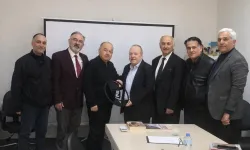 İzmir için sert tablo: Trafik kilit, körfez alarmda, su denize akıyor