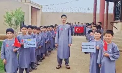 Afganistan'daki yetim çocuklardan 'Devlet Dede'ye teşekkür