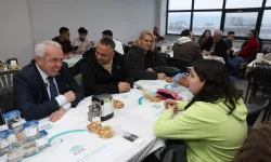 Bursa Nilüfer'de Başkan Özdemir vatandaşlarla iftarda buluştu