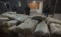 İzmir'de 1 ton 346,5 kg uyuşturucu madde ele geçirildi