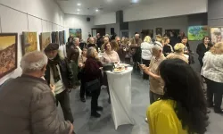 İzmir'de 'Doğa, Kadın ve Su' sergisi sanatseverlerle buluştu