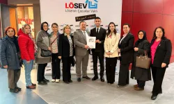 Bursa'da emeklilerden LÖSEV'e 23 Nisan hediyesi