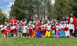 Eskişehir'de çocuklar 23 Nisan'ı oyun evlerinde kutladı